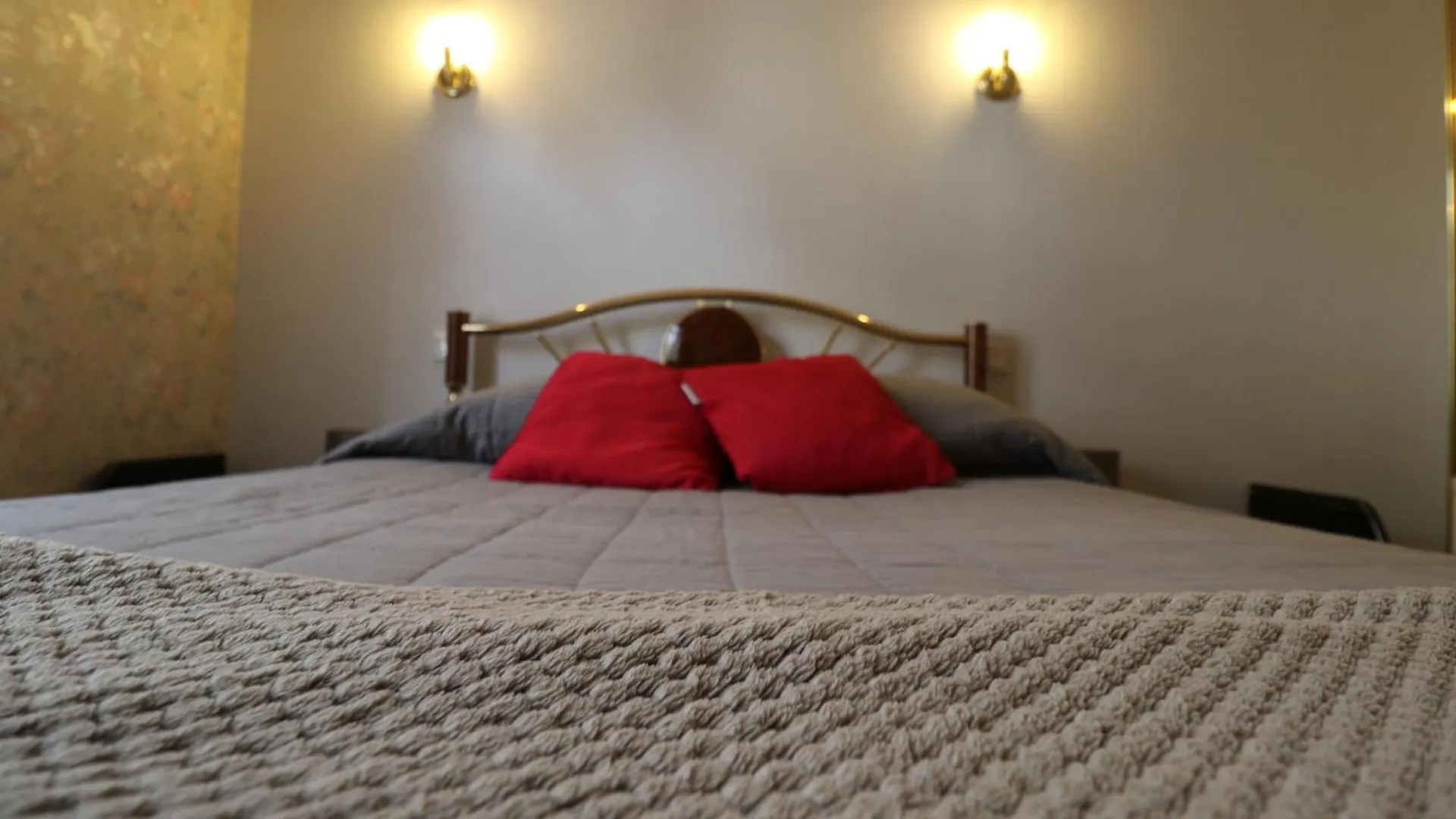 Ideal , Plein Centre-Ville Tout Confort Espalion 0*,  France